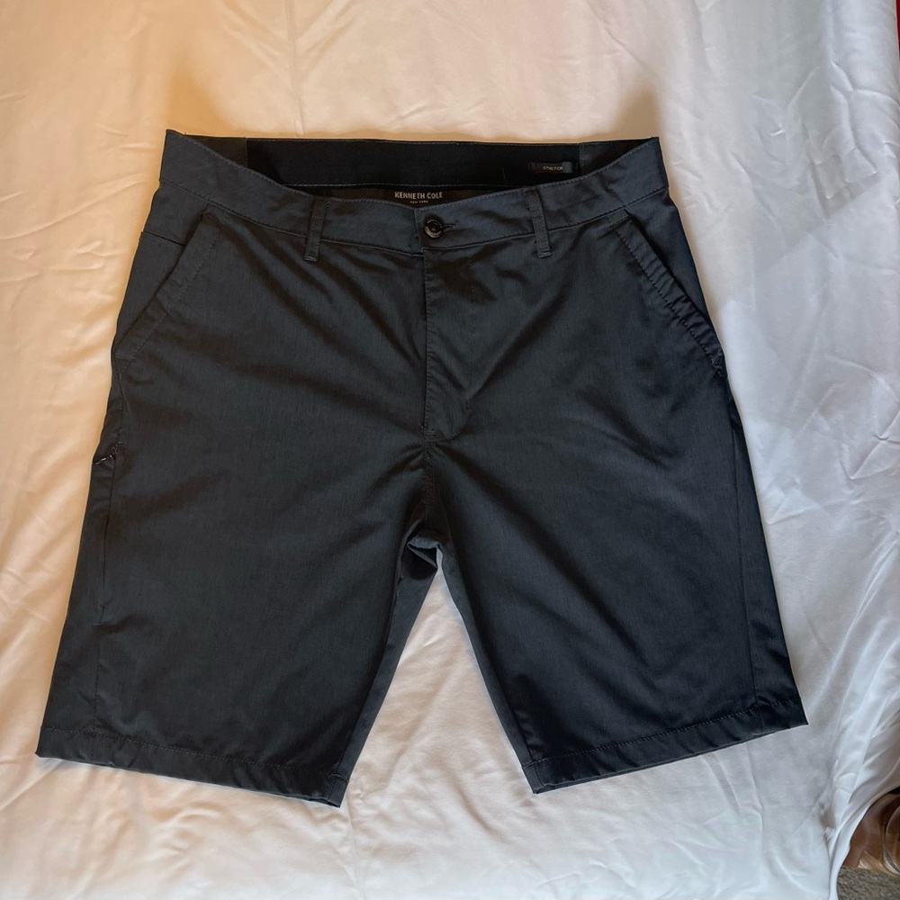 Kenneth Cole Shorts Size 33 waist